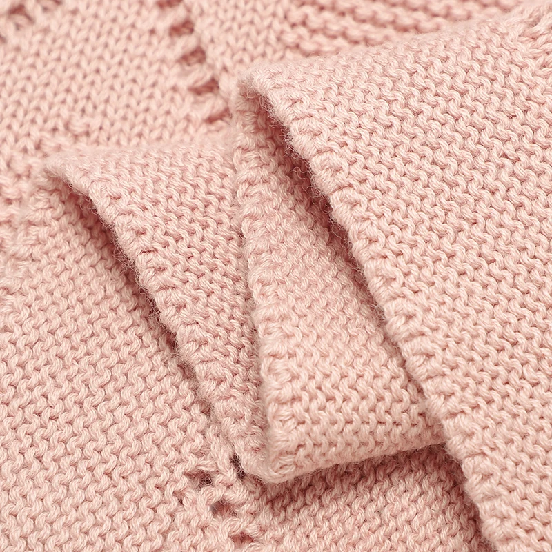 Couverture Bébé en Tricot de Coton – Maille Cœurs