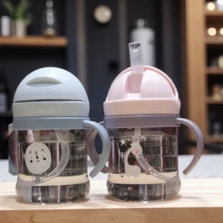 Tasse d'Apprentissage à Paille – Anses Ergonomiques Anti-Fuite
