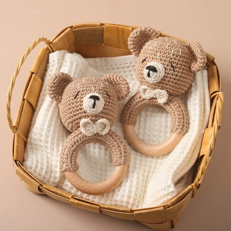 Hochet en Crochet et Bois – Anneau Animaux Faits Main