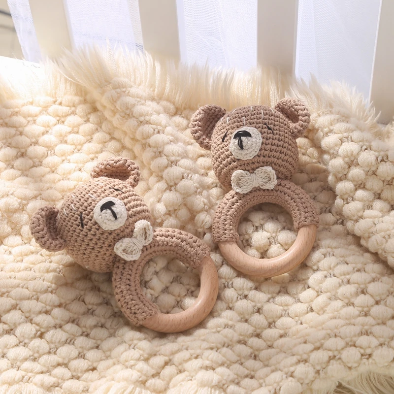 Hochet en Crochet et Bois – Anneau Animaux Faits Main – vue 4