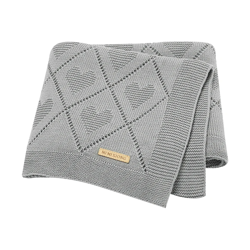Couverture Bébé en Tricot de Coton – Maille Cœurs